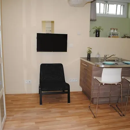 Appartement Dans Batiment Du 18Eme Siecle Argentan Exterior foto