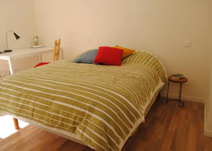 Appartement Dans Batiment Du 18Eme Siecle